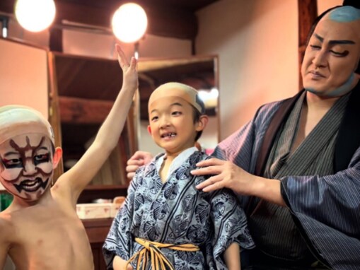 「最高の笑顔」中村獅童、2人の息子とのオフショットを公開！ 「可愛いくてしょうがない」「癒される」