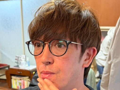 「一瞬だけキムタク」お笑い芸人、散髪でイケメンになり“謝罪”？ 「めっちゃイケメンになってて面白い」