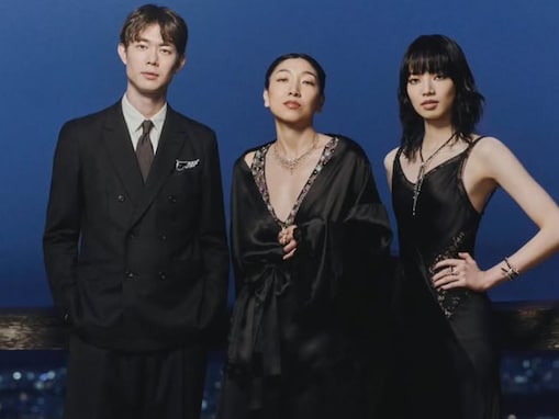 宮沢氷魚、安藤サクラ＆小松菜奈との美男美女ショット公開「3人共素敵です」「どちらの装いもステキ！」