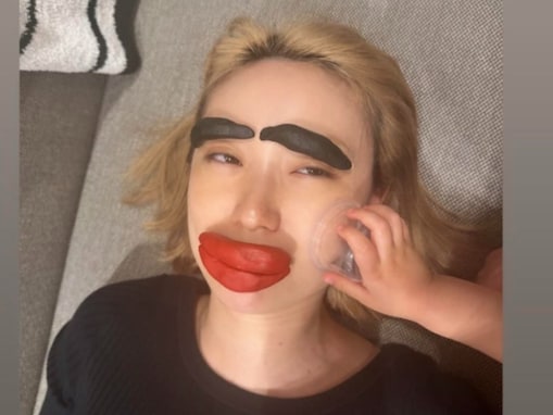 5月に第2子出産の大島優子、子どもにいたずらされる最新ショット公開！ 別人のようなまさかの姿に