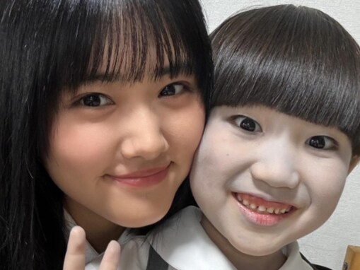 「尊い…」21歳人気俳優、“かわい過ぎるおばけ”との仲良しショット公開！ 「きょうだいみたい」