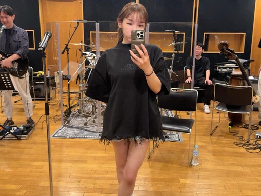 「相変わらず細い！美しい！」加護亜依、超ミニ丈から美脚を披露「かわいすぎて大好きが止まらない」