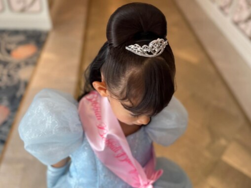 「本当大きくなったね」森泉、娘の誕生日ショット公開「いずみさんが小さくなったみたい」「可愛すぎる」