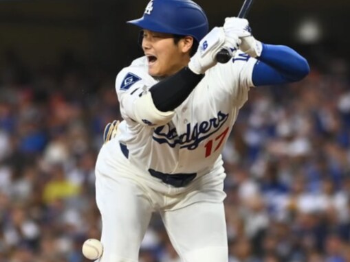 大谷翔平、デッドボールの瞬間捉えた写真を自ら投稿「顔おもろw」「大谷さんらしいなーー笑」