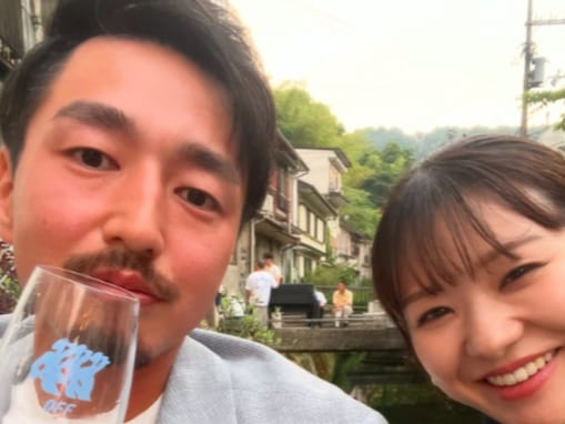 「絵に書いたような素敵なご夫婦」吉田知那美、イケメン夫と温泉旅行ショット公開！ 「最高ですね」