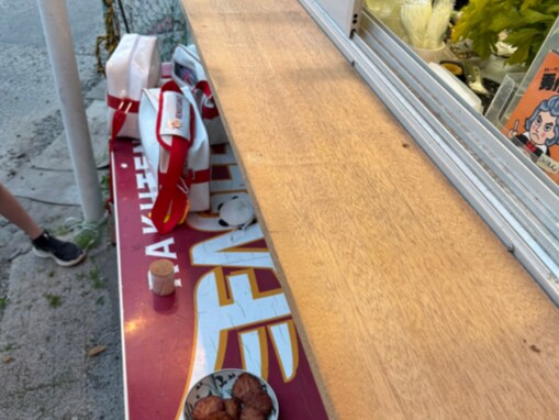 「仕事早すぎ」お笑い芸人、“ガテン系お兄さん”の優しさに感激！ 「職人さんってやっぱすごいわ」