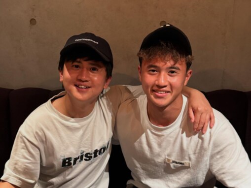 「そっくり」人気TikToker・ウンパルンパ、若手サッカー選手とのツーショットに「兄弟みたい」の声！