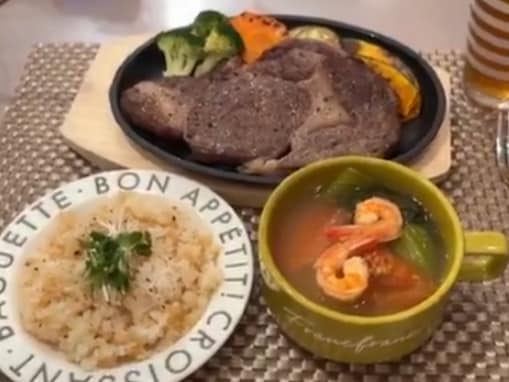 「夕飯これ出てくるてマ？」シルクロード、妻・ゆんの手料理に感動「すげぇ豪華」「最高すぎるやろ」