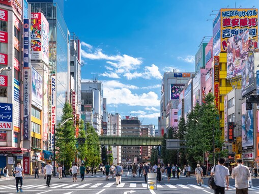 グルメが充実していると思う「つくばエクスプレスの駅」ランキング！  2位「秋葉原」、1位は？