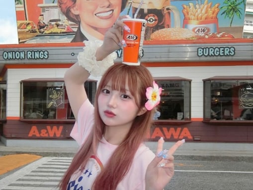 辻希美の長女・希空、“ずっと行きたかった”沖縄のハンバーガー屋「A&W」満喫ショット公開！