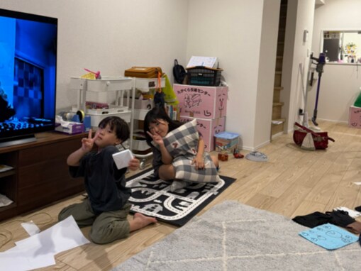 「教育費いくらかかると」エハラマサヒロ、“賃貸一戸建ての新居”公開も「教育費って税金で落ちないのよ」吐露