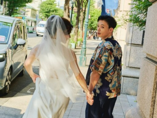 「奥さん絶対美人」東京ホテイソン・ショーゴ、芸人仲間撮影のウエディングショットに大反響！