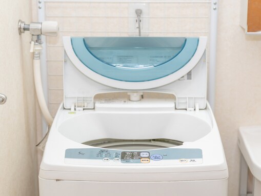 生乾き臭が気になるとき、実は「洗濯機本体」が原因の場合も？ 専門家に聞いたチェックすべきポイント
