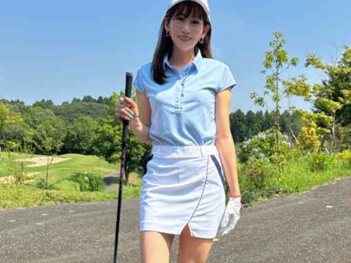 「史上最強の生脚」元NHKアナ、美脚際立つミニスカゴルフウエア姿を披露！ 「30代には見えない」