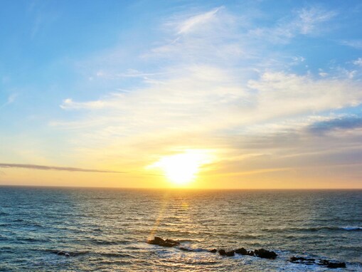 【2025年調査】「海の絶景が楽しめると思う都道府県」ランキング！ 2位「北海道」、1位は？