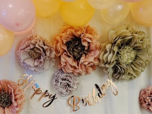 峯岸みなみ、夫・東海てつやと「娘のお誕生日をお祝いした」と報告！ 「今夜は夫婦で打ち上げ」