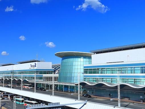 【2025年調査】「グルメが充実していると思う空港」ランキング！ 2位「羽田空港」、堂々の1位は？