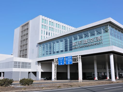 【2025年調査】「お土産が充実していると思う空港」ランキング！ 2位「新千歳空港」、圧倒的1位は？