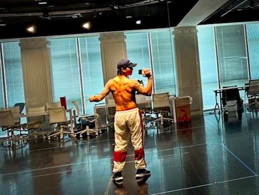 「ドキッとする」TAKAHIRO、圧巻の背筋ショットに反響！ 「えぐ過ぎる」「披露してくれるのまってます」