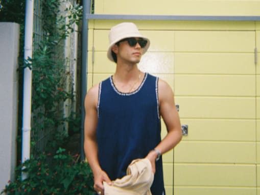 「鍛え上げられた腕惚れ惚れ」竹内涼真、タンクトップからムキムキ筋肉披露！ 「イケメン過ぎるまじ」