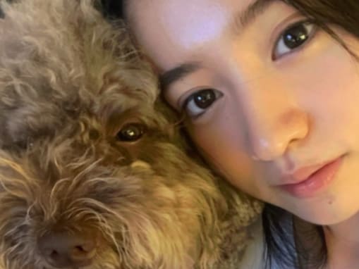 木村拓哉＆工藤静香の次女・Koki,、愛犬を車に乗せて“自然の中”へ旅行！ おしゃれな靴も公開