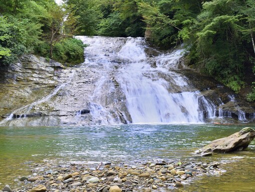 「夏に行きたい千葉県の避暑観光地」ランキング！2位「養老渓谷」、圧倒的1位は？【2025年調査】
