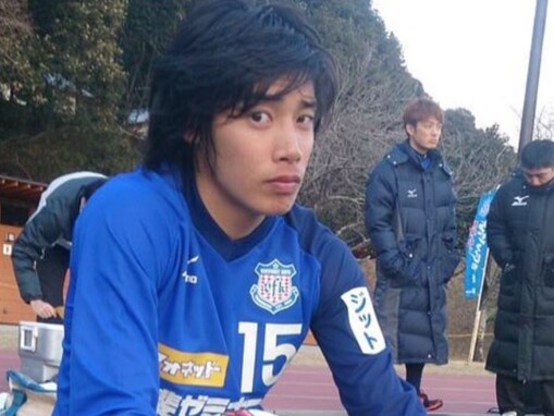 「昔からイケメン」サッカー日本代表・伊東純也、デビュー当時の写真に「初々しいｗ」「変わってない」の声！