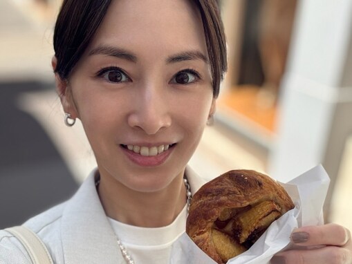 「神宮寺くんとお揃いかな」北川景子、海外出張オフショットで美貌公開「どこのワーママかと思ったら」