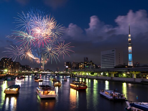フィナーレが圧巻だと思う「関東の花火大会」ランキング！ 断トツ1位は「隅田川花火大会」、2位は？