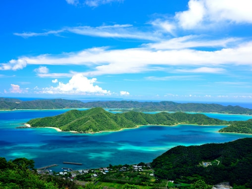 【2025年7月調査】夏休みに行きたい「日本の世界遺産」ランキング！ 2位「奄美大島・西表島」を抑えた1位は？