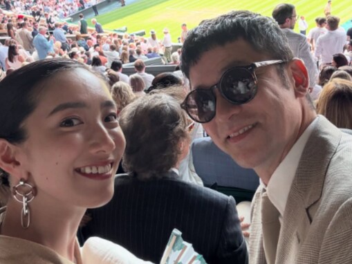 「なんてゴージャスなご夫婦」中田クルミ、夫・浅野忠信とウィンブルドン決勝観戦！ 「ツーショット最高」