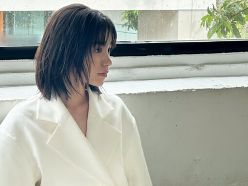 ドラマ『ちはやふる』主演の18歳俳優、“あまり見たことない”オフショットに反響！ 「なんか大人っぽい」