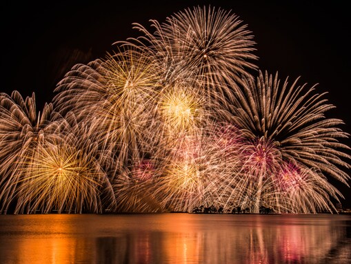 【8月開催】好き・行ってみたい「中国・四国の花火大会」ランキング！ 2位「松江水郷祭」、1位は？