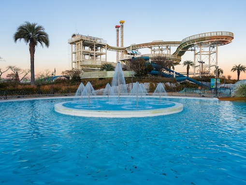 夏に行きたい「東京都のプール」ランキング！ 2位「よみうりランド プールWAI」を抑えた1位は？