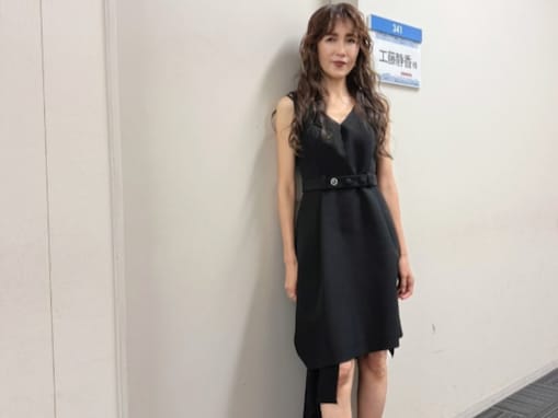 「細いだけじゃないんです」55歳・工藤静香、ドレス姿にファン歓喜！ 「スタイル抜群で見惚れる」