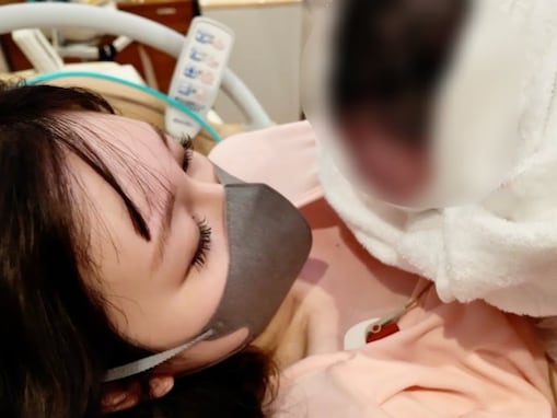 人気YouTuberの出産動画が“鬼滅より泣ける”と話題に。「出産のシーンで号泣」「古川が母なのやばい」