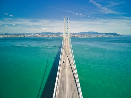 夏に行きたい「兵庫県の絶景ドライブスポット」ランキング！ 2位「明石海峡大橋周辺ルート」、1位は？【2025年調査】