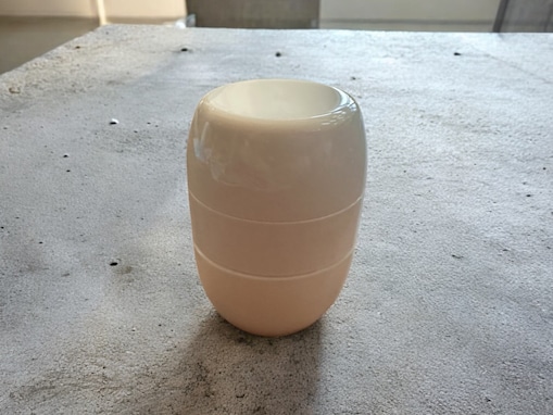 SNSでも話題沸騰！【ダイソー】手を汚さずに日焼け止めを塗れる「日焼け止め用ボトル」をリポート