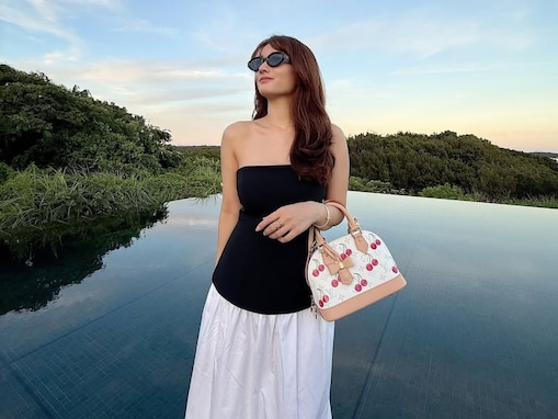 「まじ綺麗！」谷まりあ、ボディライン際立つ姿を披露 「美女すぎる」「いつもとメイクが違う？！」