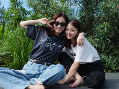 「わかんなかった」前田敦子、芸能界引退メンバーとの再会に反響！ 「きれいになってる」「美女2人」