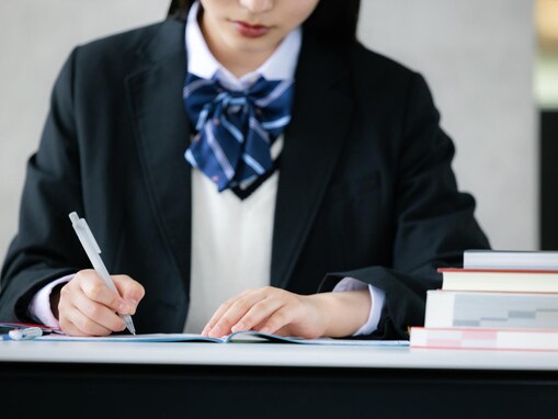 入学したら自慢できそうな「山梨の公立進学校」ランキング！ 2位「甲府第一高等学校」、1位は？