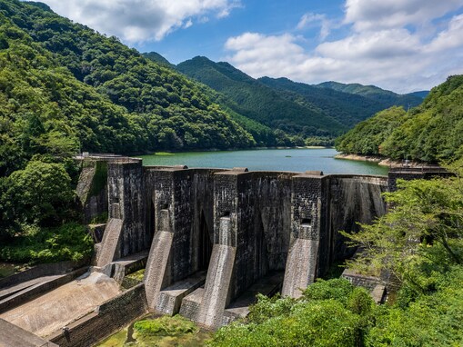 「夏に行きたい香川県の穴場秘境」ランキング！ 2位「豊稔池ダム」、1位は？【2025年調査】