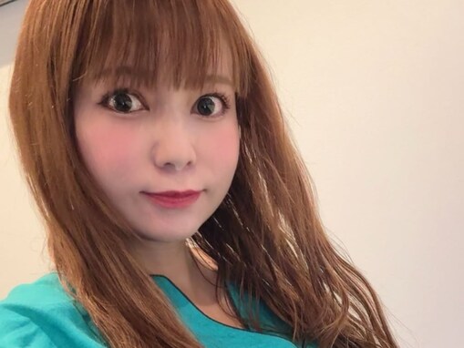 「もう臨月？！」中川翔子、妊娠中の“巨大化した”おなかを披露＆悩みも吐露「本当に怖くもあります」