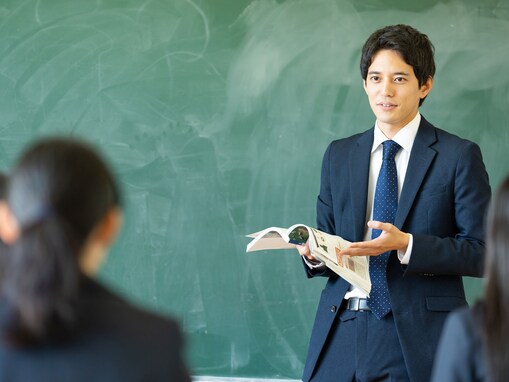 「お客さまは保護者さま」意識が教師を追い詰める。高所得地域の学校で“教師の自腹”が増える理由