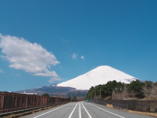 夏に行きたい「静岡県の絶景ドライブスポット」ランキング！ 2位は「富士山スカイライン」、1位は？