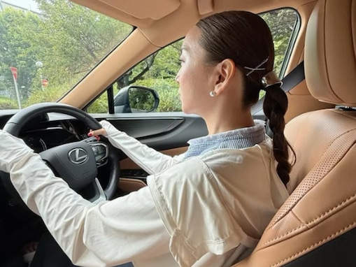 「いい車」加藤茶の美人妻が高級車を運転「スーパースターの加藤茶さんが乗るんだもん」「凄いですね」