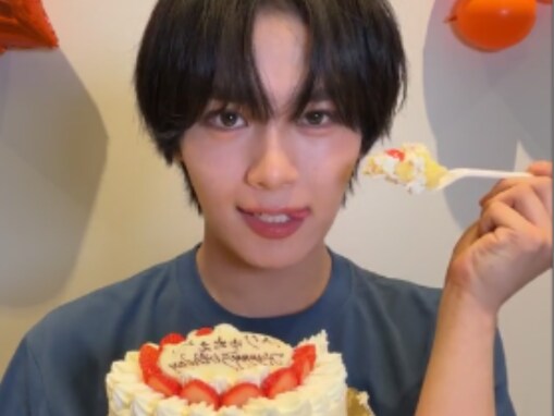 「23時のビジュアルですか？」大西流星、誕生日をインライで報告「24歳おめでとー！」「毎秒かわよすぎ」