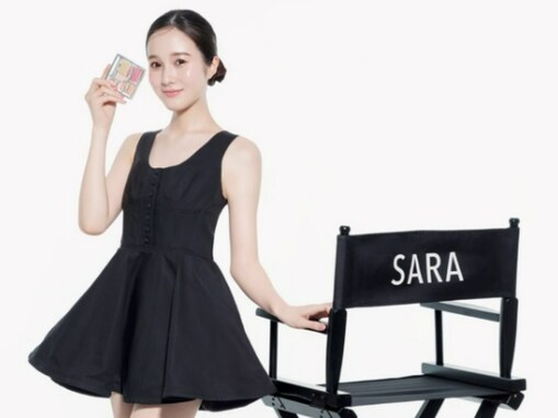 「お肌プルプル」本田紗来、美脚際立つミニ丈ワンピのモデルショットを披露！「綺麗なあし」「大人っぽい」