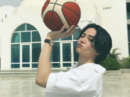 「売れっ子の証だね？」菊池風磨、サウジアラビアでの最新ショットに反響！ 「バスケと風磨のコラボ最高」