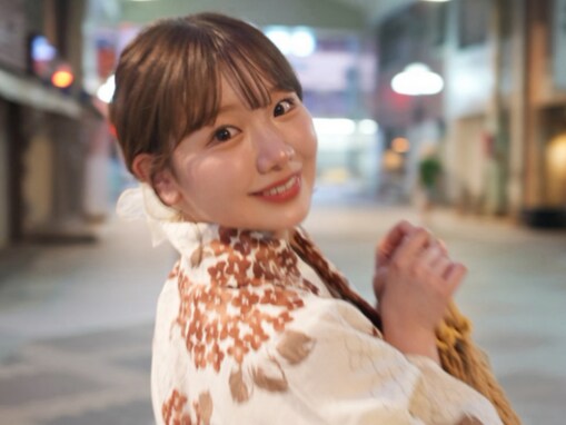 「全部スクショした」人気インフルエンサー、彼氏との花火大会ショットに反響！ 「デートしたい」